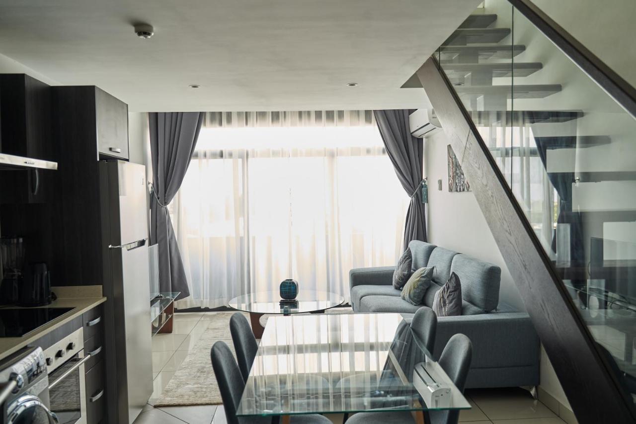 Апартаменты Embassy Gardens Deluxe Аккра Экстерьер фото